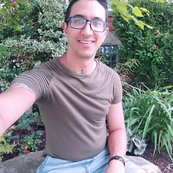 Meet your Posher, Matthew - Picture 1 of 1